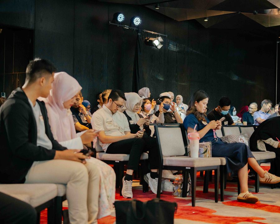 Peserta menyimak sesi edukasi BFW
